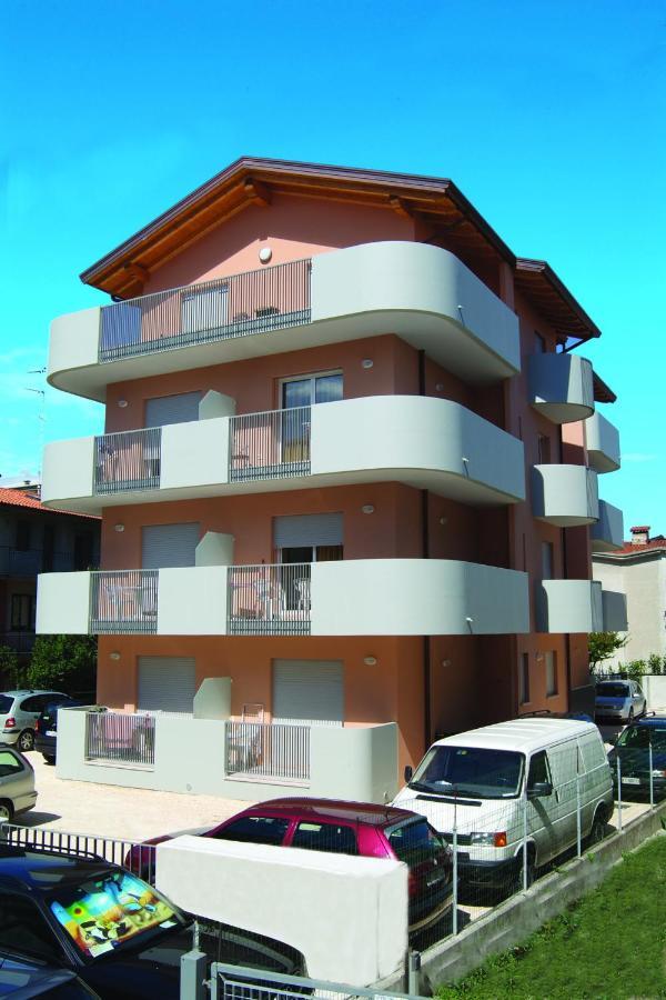 Ca' Mira Apartments Caorle Exterior photo